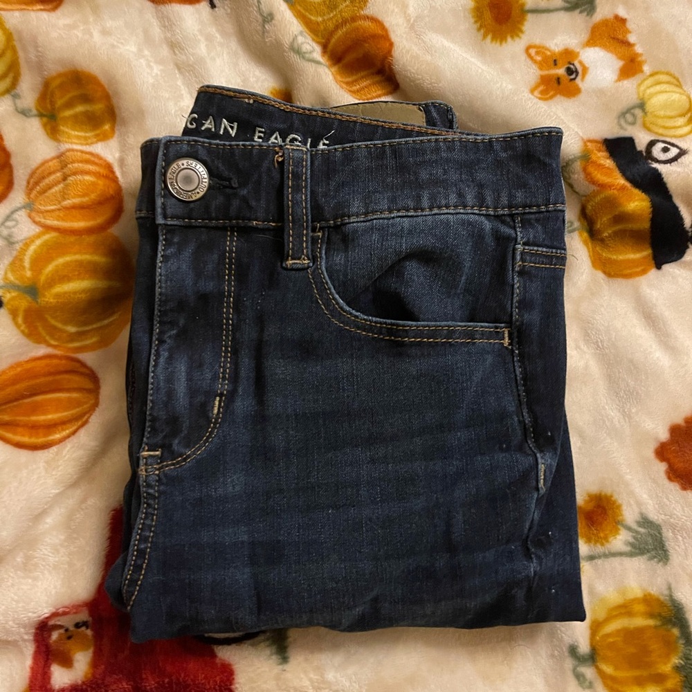 NWOT ae jeans without holes